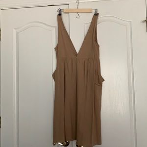 Apron Dress, Size M — Has Pockets!!